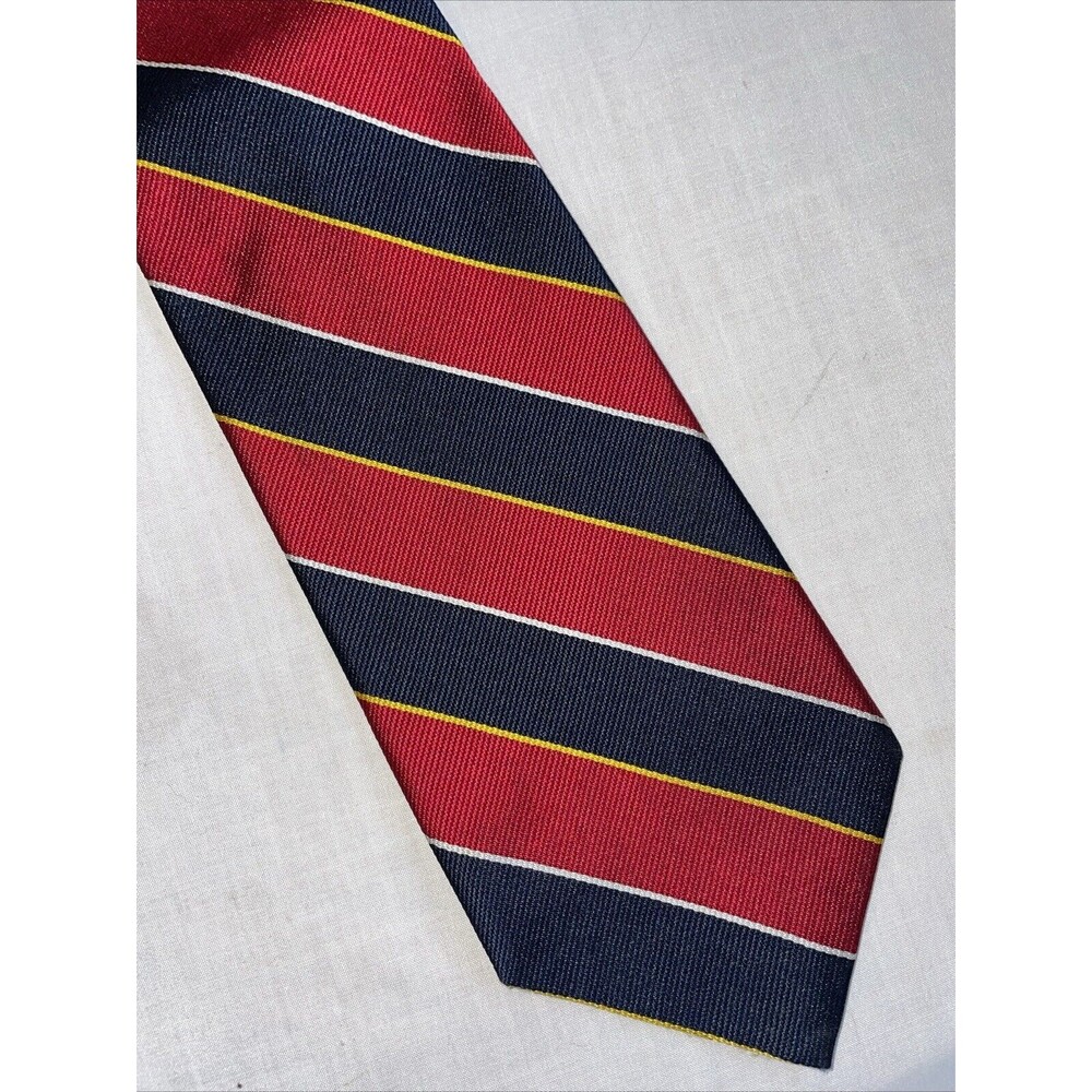Brooks Brothers Makers Men’s Dress Tie Size 55” Red Striped Silk Business Formal